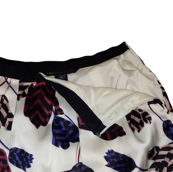 Marc by Marc Jacobs Floral Skirt w/Pockets, Silky, Size 2 - Picture 13 of 14